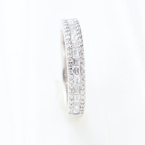 Bague 51 Bague en or blanc 18 carats sertie de diamants taille baguette et brillant 58 Facettes 130019
