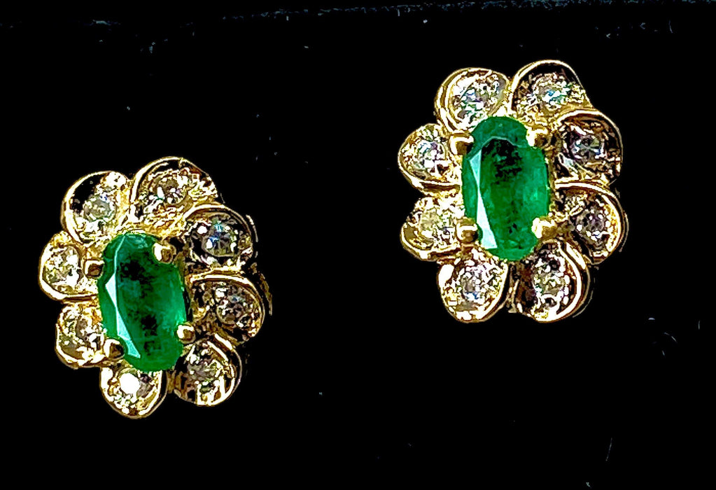 Boucles d'oreilles Boucles d’oreilles or jaune émeraudes et diamants 58 Facettes AB460