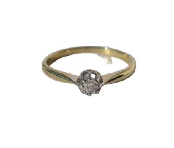 Bague 57 Bague solitaire deux ors, diamant taille brillant 58 Facettes