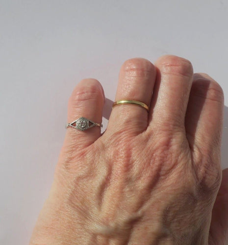 Bague Art Déco en or blanc 18k et platine et diamant