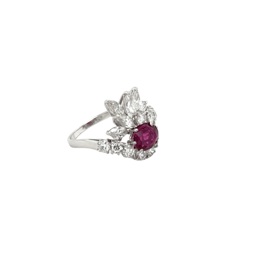 Bague 53 Bague Cocktail années 70 or blanc rubis diamants 58 Facettes 1.0002595/7