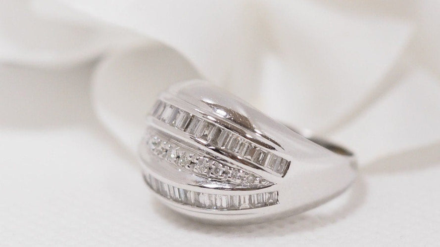 Bague 54 Bague Jonc en or blanc et diamants 58 Facettes 28890