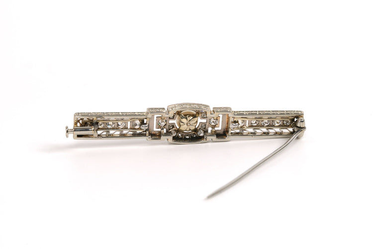 Broche Broche Art Déco en or blanc 18 carats sertie de diamants "taille" brillant (+-0.366ct) 58 Facettes B466