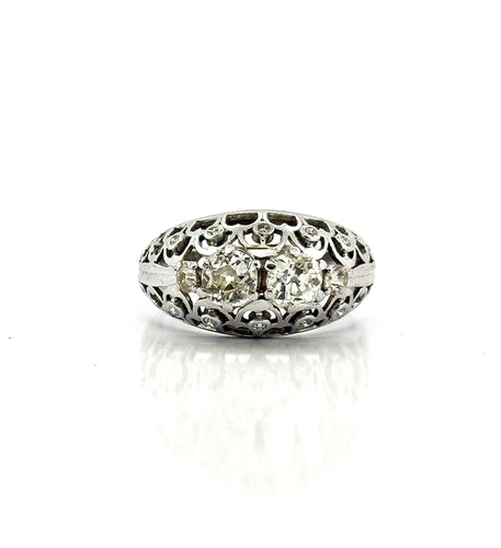 Bague ancienne ajourée en or blanc et diamants