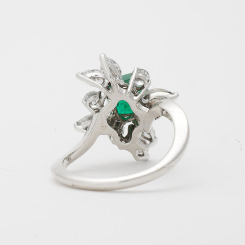 Bague 52 Bague émeraude et diamants 58 Facettes