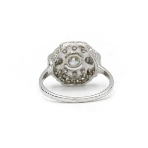 Bague 54 Bague - Or blanc et diamants 58 Facettes 1037