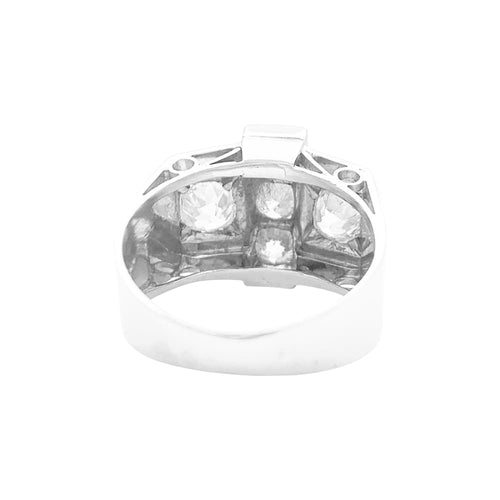 Bague 56 Bague "Tank", platine et diamants. 58 Facettes 34993