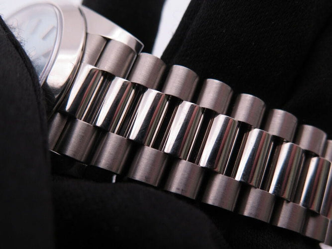 Montre montre ROLEX day date platinium 228206 40mm automatique 2021 +boite 58 Facettes 268099