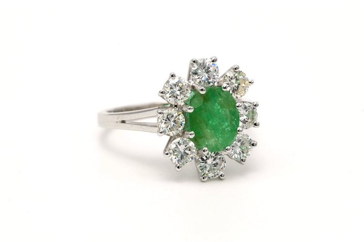 Bague contemporaine or blanc, émeraude et diamants (+/- 1.40 ct)