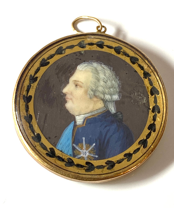 Pendentif Pendentif en or 18 carats et miniature portrait de LOUIS XVI 58 Facettes AB331