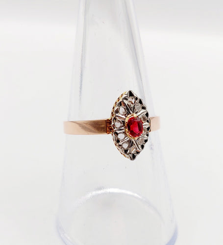 Ancienne bague marquise or rose, pierre rouge et diamant taille rose (1900)