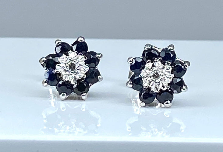 Boucles d'oreilles Boucles d’oreilles or blanc saphirs et diamants 58 Facettes AB363