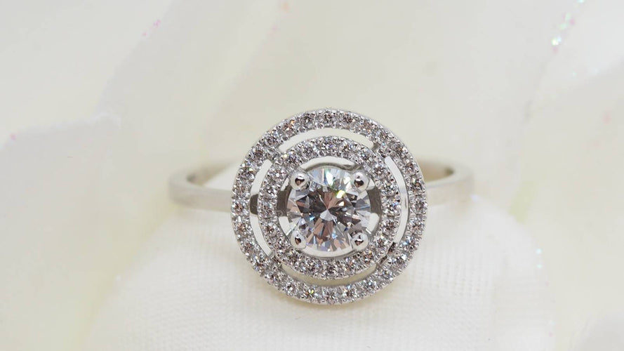 Bague 52 Bague solitaire en or blanc et diamant 58 Facettes 29912