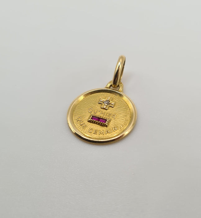 Pendentif or jaune serti d’un diamant et rubis