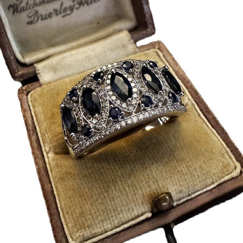 Bague 55 Bague avec saphirs et diamants 58 Facettes