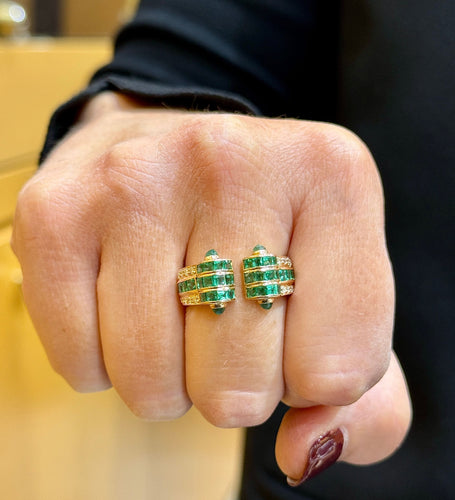 Bague 59 Bague en or jaune 18 carats émeraudes et diamants 58 Facettes