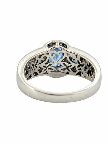 Bague 56 Bague en or blanc saphir et diamants 58 Facettes