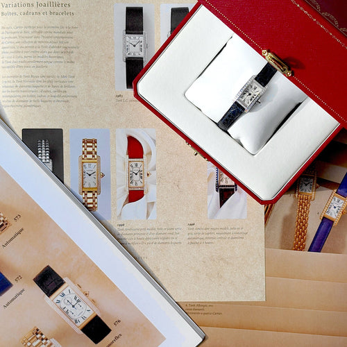 Montre Cartier RARE Cartier Mini Tank Americaine White Gold Bezel Factory Paved 47 diamonds Flinqué Guilloché Dial + 18k White Gold Buckle + Box 58 Facettes