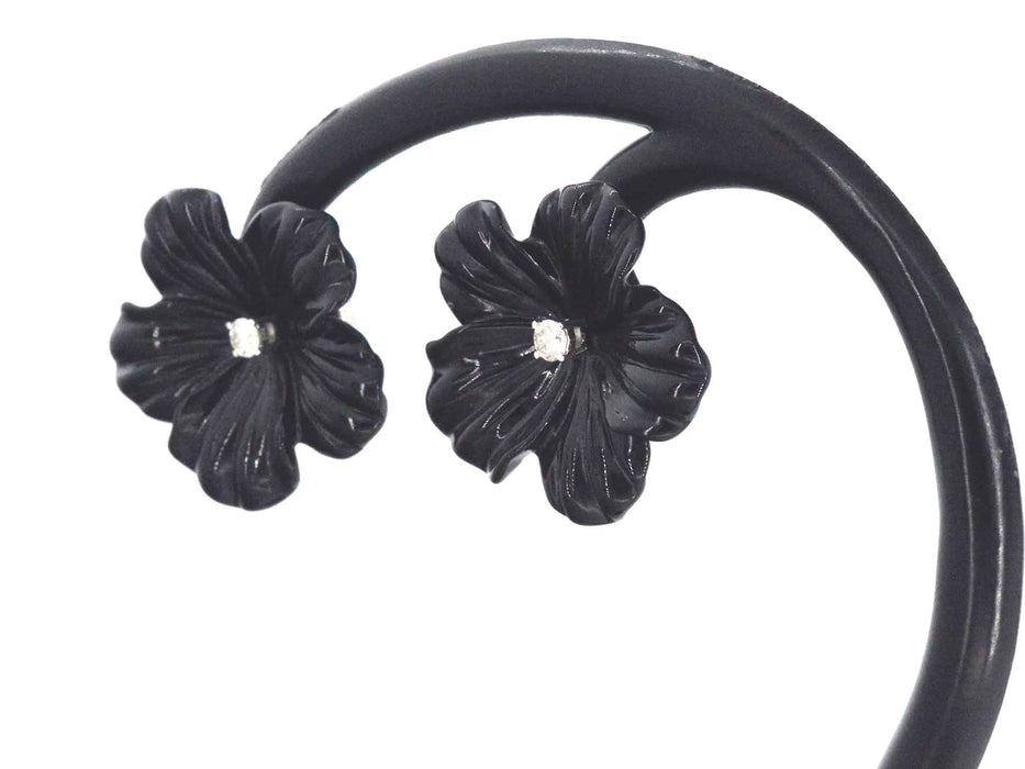 Boucles d'oreilles en or blanc 0,18 carat avec fleur précieuse noire et gros diamants