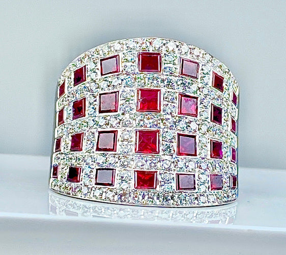 Bague 56 Importante bague bandeau coktail en or blanc 18 carats en rubis et diamants 58 Facettes AB 291
