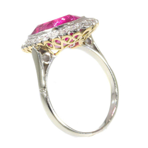 Bague 61 L'amour ardent incarné dans une bague de fiançailles vintage en rubellite 58 Facettes 21081-0285