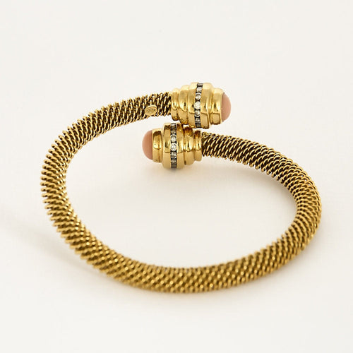 Bracelet Bracelet jonc en or jaune, diamants et corail peau d'ange 58 Facettes BIA1118X3