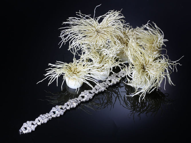 Échos Art Déco : un bracelet belge en platine des années 1950