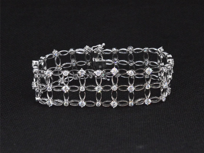 Bracelet White gold bracelet with diamonds 58 Facettes 3047