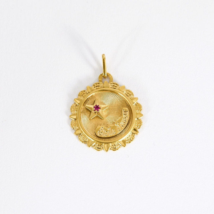 Pendentif Médaille Etoile d'amour or jaune et rubis 58 Facettes