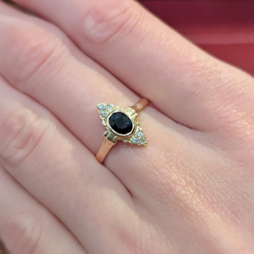 Bague 53 Bague en or jaune, saphir et diamants 58 Facettes 32638