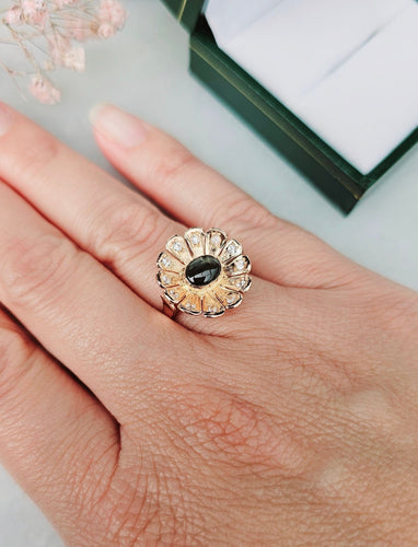 Bague 54 Bague Fleur Saphir étoilé 58 Facettes 82