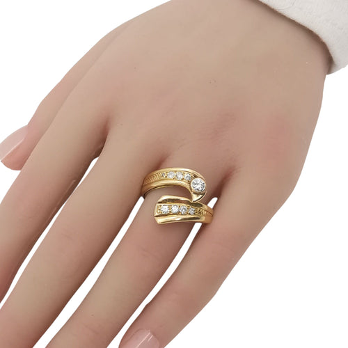 Bague 56 Bague or jaune 18 carats sertie de diamants de 0.54 carat 58 Facettes