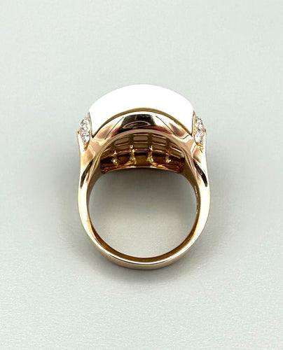 Bague 60 CHIMENTO. Bague en or rose, agate blanche et diamants 58 Facettes