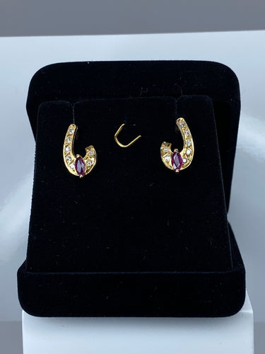 Paire de boucles d’oreilles or jaune et diamants