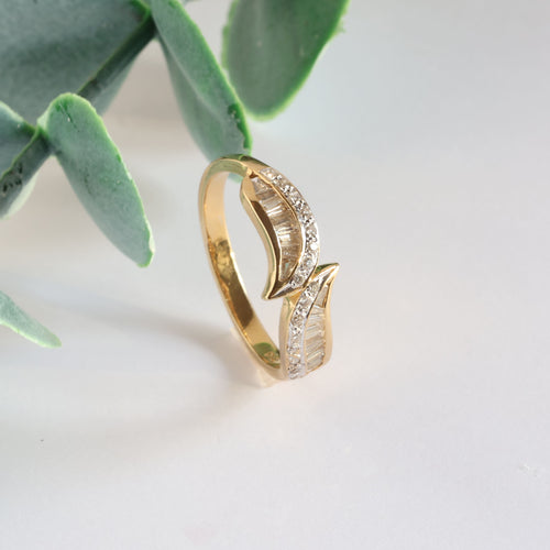 Bague en or jaune avec diamants