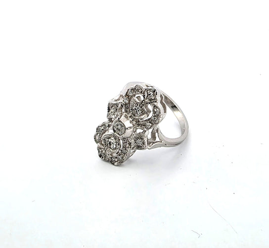 Bague 47 Bague en platine avec diamants 58 Facettes