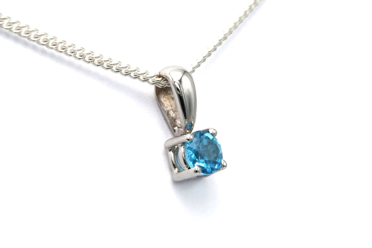 Pendentif Pendentif contemporain en or blanc serti d'une topaze 58 Facettes 22888