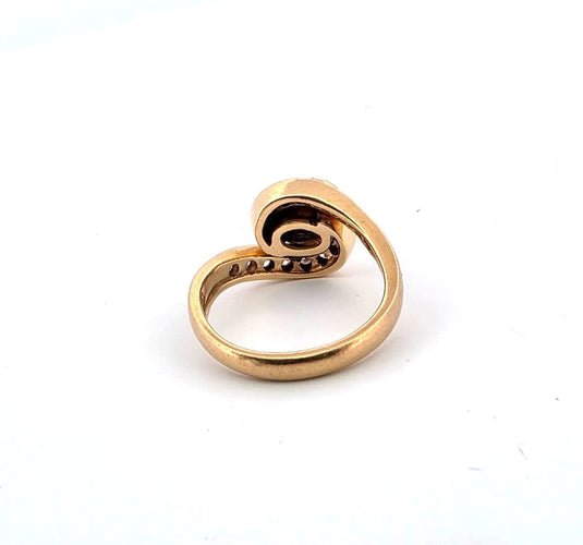 Bague 55 Bague en or jaune massif avec saphir central et diamants environnants 58 Facettes