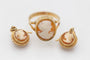 Parure ancienne en or, bague et boucles d'oreilles avec camée, Suède.
