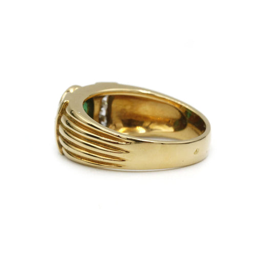 Bague 57 Bague - Or jaune émeraude et diamants 58 Facettes 1066
