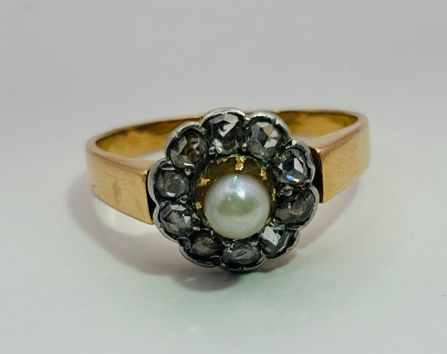 Bague en or avec perle et diamants