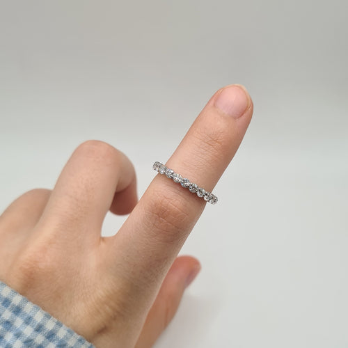 Bague 48 Alliance tour complet or blanc 18 carats sertie de diamants naturels 58 Facettes