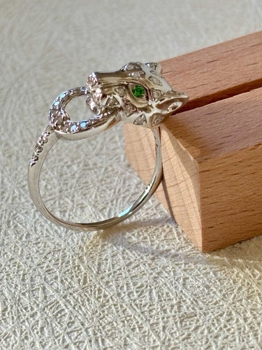 Bague 52 Bague Panthère en or blanc et diamants 58 Facettes WC-2025-2325