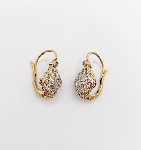 Boucles d'oreilles Dormeuses marguerite antiques en or 18k et diamants taille rose (circa 1900) 58 Facettes A06421