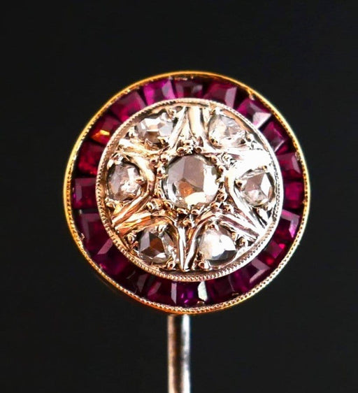 Art Deco Tie Pin Brooch, Calibrated Diamonds and Rubies 58 Facettes