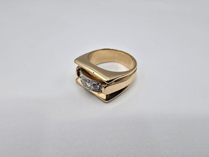 Bague 62 Bague or jaune TANK Style année 1950 sertie de 3 diamants taille ancienne 58 Facettes 1-0000492/3