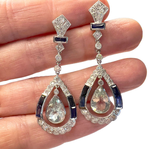 Boucles d'oreilles BOUCLES D'OREILLES EN PLATINE DE STYLE ART DÉCO AVEC DIAMANTS, AIGUES-MARINES ET SAPHIRS 58 Facettes Q355B