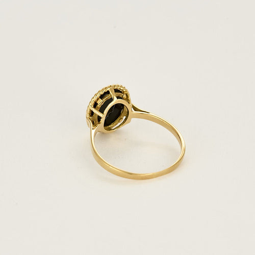 Bague or jaune sertie d'un camée