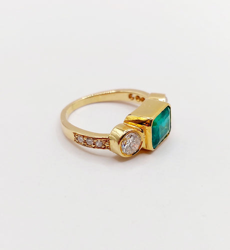 Bague 49 Bague jarretière vintage émeraude de Colombie 1,80 ct et diamants en or 18k 58 Facettes A06440