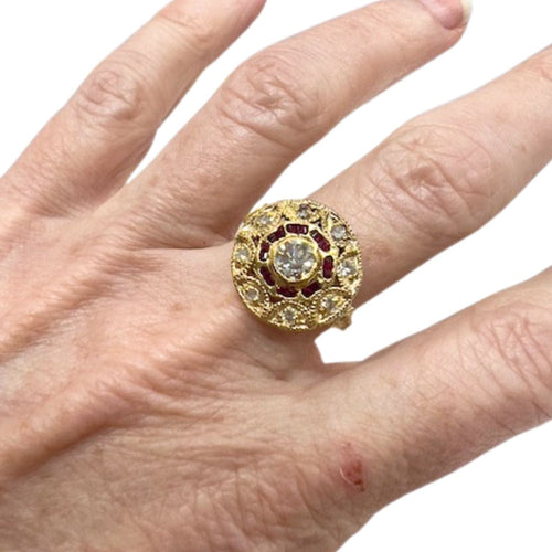 Bague BAGUE DE STYLE ART DÉCO AVEC DIAMANTS ET RUBIS 58 Facettes Q269B